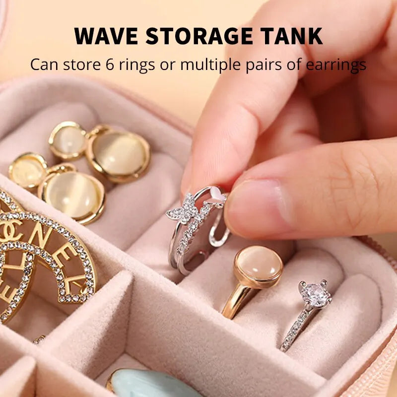 Chic Travel Jewelry Box – Compact Organizer for Rings, Earrings & Necklaces
