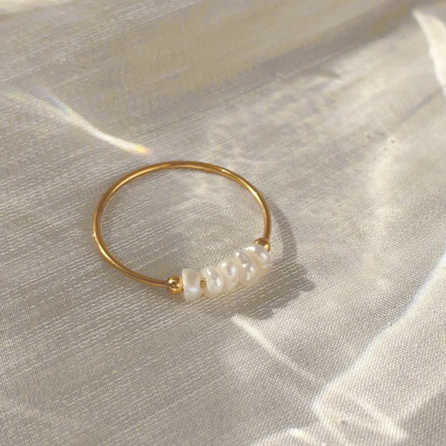 gold pearl ring