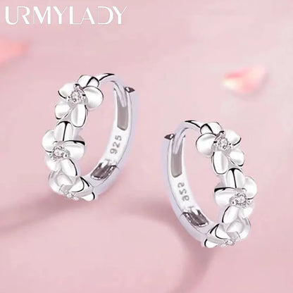Sparkling Crystal Floral Silver Stud Earrings – Elegant & Timeless