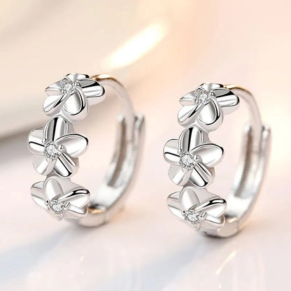 Sparkling Crystal Floral Silver Stud Earrings – Elegant & Timeless